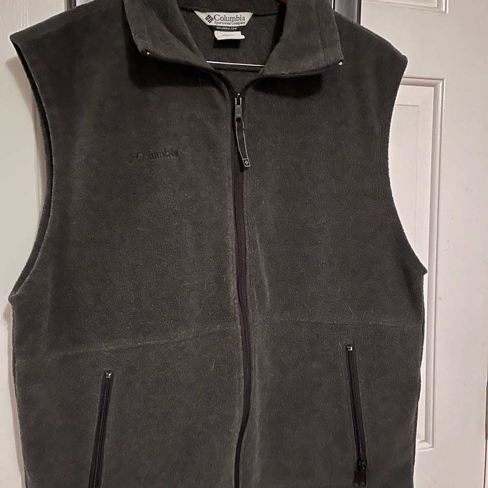 Columbia Men's Charcoal Fleece Vest